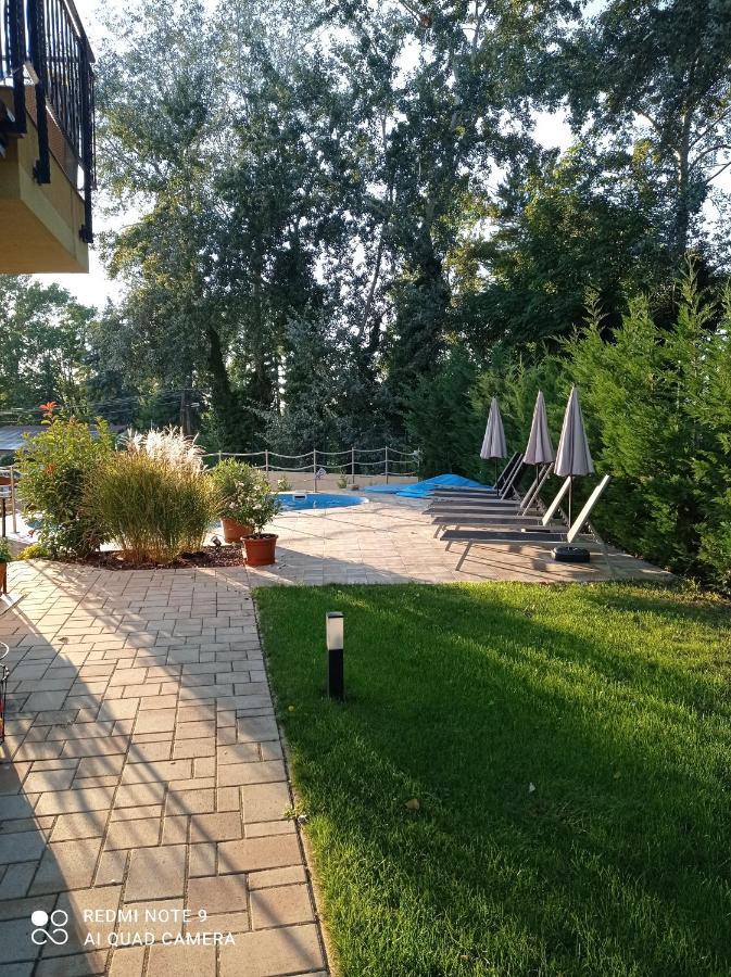 Terrasun Apartments Балатонсарсо Екстериор снимка