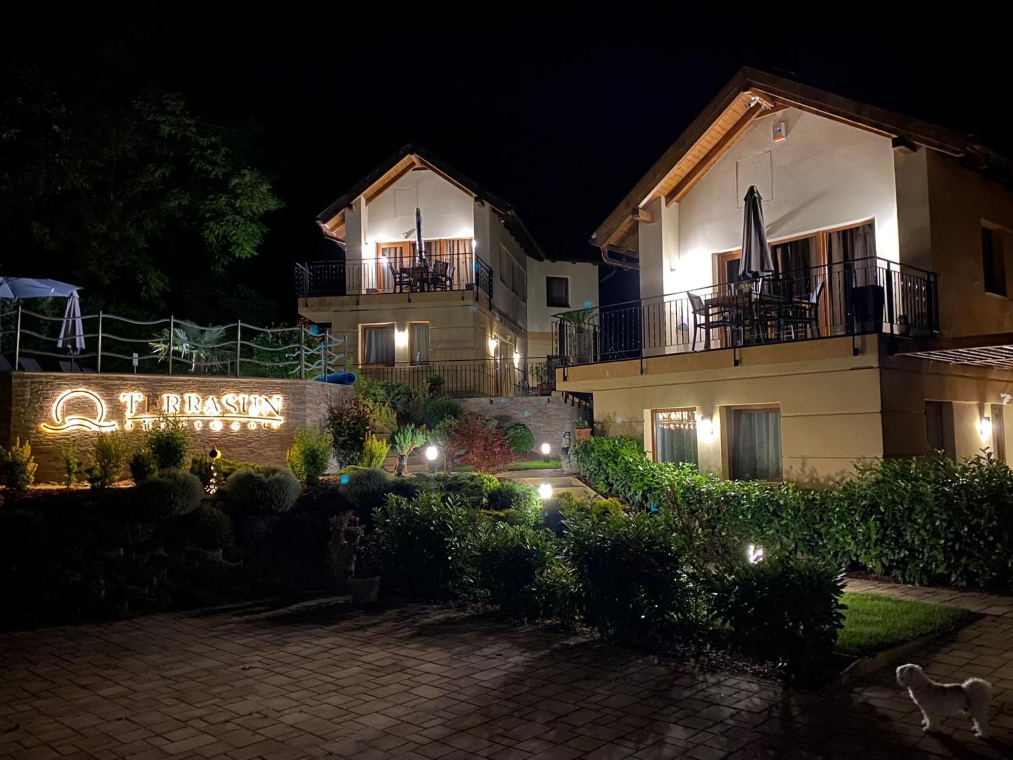 Terrasun Apartments Балатонсарсо Екстериор снимка