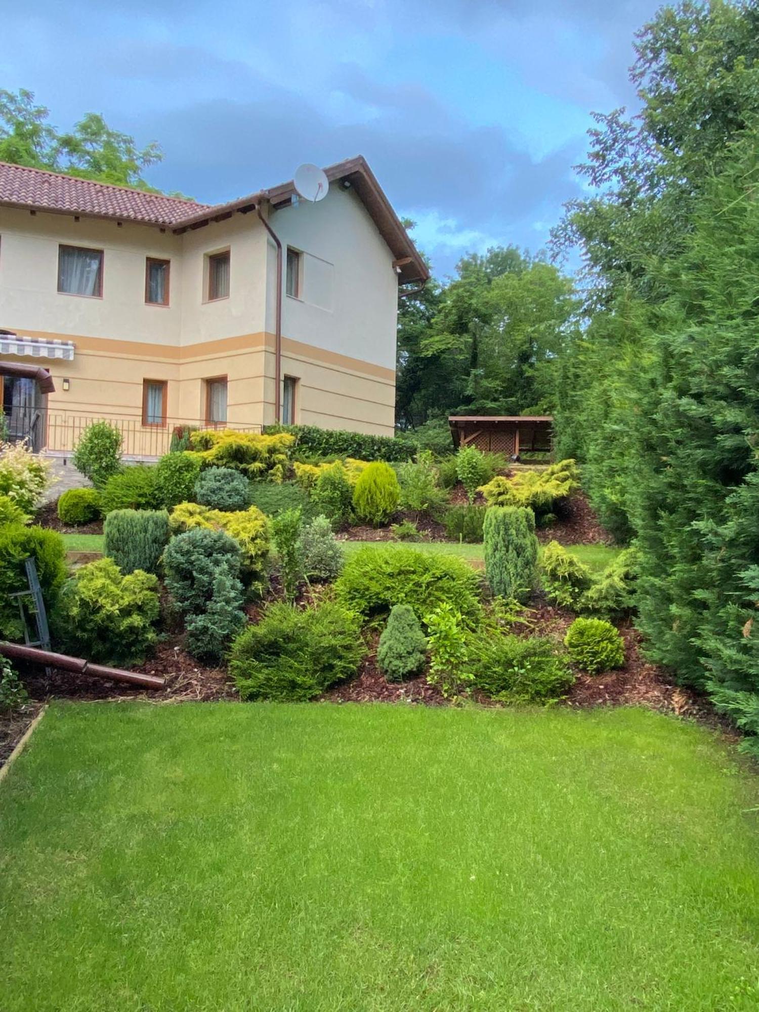 Terrasun Apartments Балатонсарсо Екстериор снимка