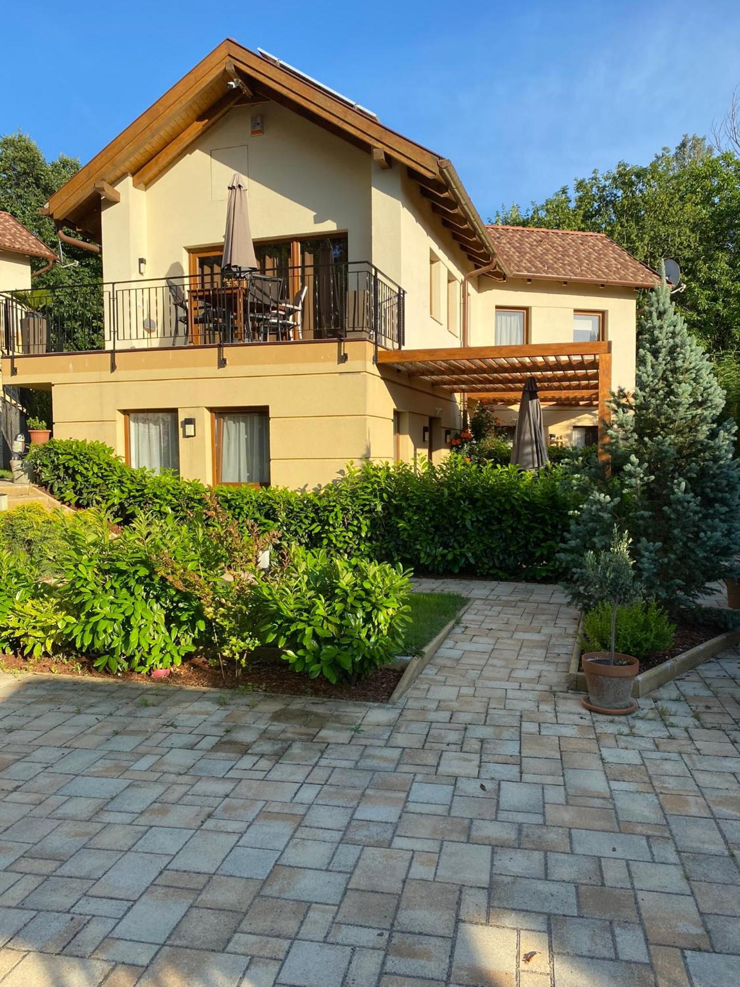 Terrasun Apartments Балатонсарсо Екстериор снимка