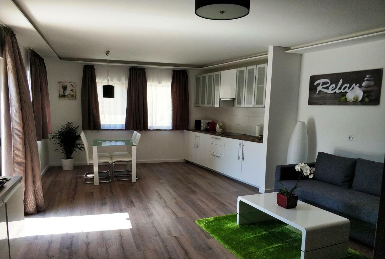 Terrasun Apartments Балатонсарсо Екстериор снимка
